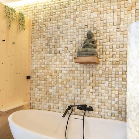 Ultra - Luxy - Sauna - Balcony *